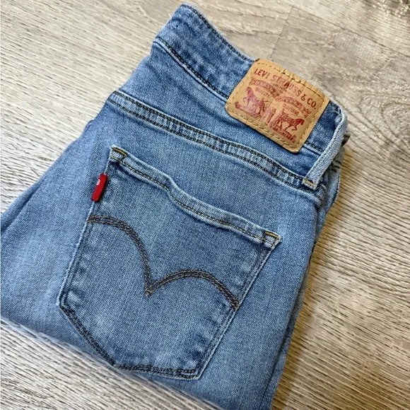 •LEVI STRAUSS• 721 HIGH RISE SKINNY JEANS - Picture 2 of 7